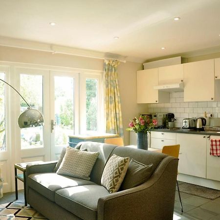 Villa Immaculate Quiet Coach House In Garden Birmingham Extérieur photo