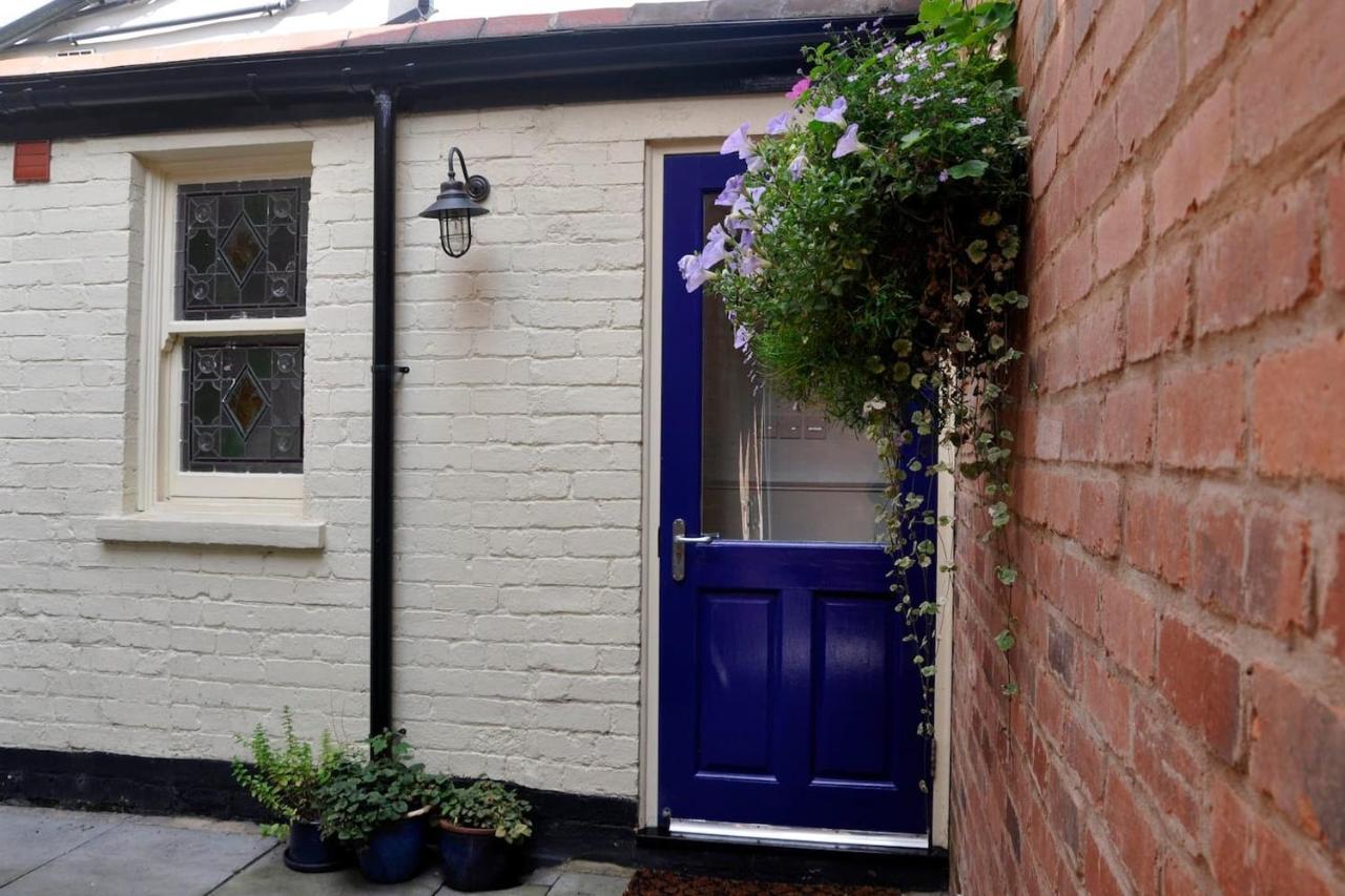 Villa Immaculate Quiet Coach House In Garden Birmingham Extérieur photo