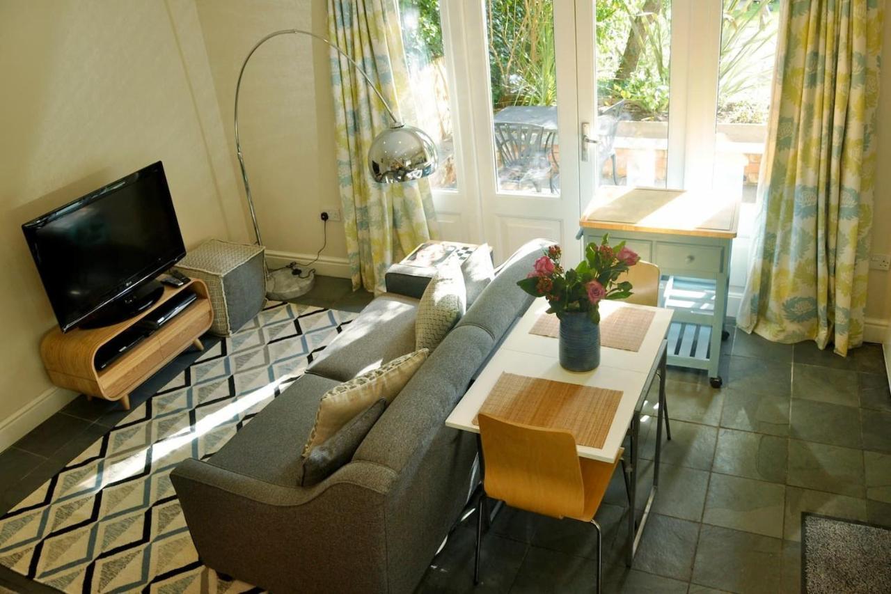 Villa Immaculate Quiet Coach House In Garden Birmingham Extérieur photo